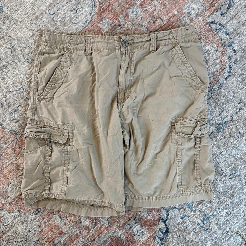 Unionbay Mens Khaki Cargo Shorts Size 34 Tan Cotton Y2K Skater Preppy Utility